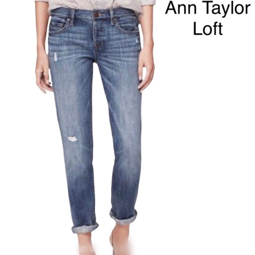 Ann Taylor Loft Boyfriend Light Wash Button Fly Jeans sz 10